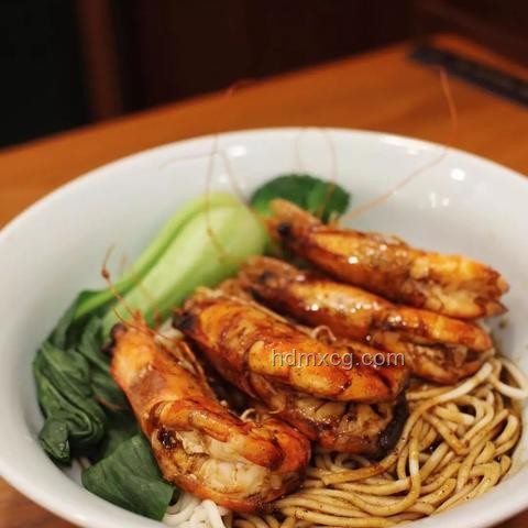 高蛋白过敏解析：云南女子案例与易引发过敏食物对比